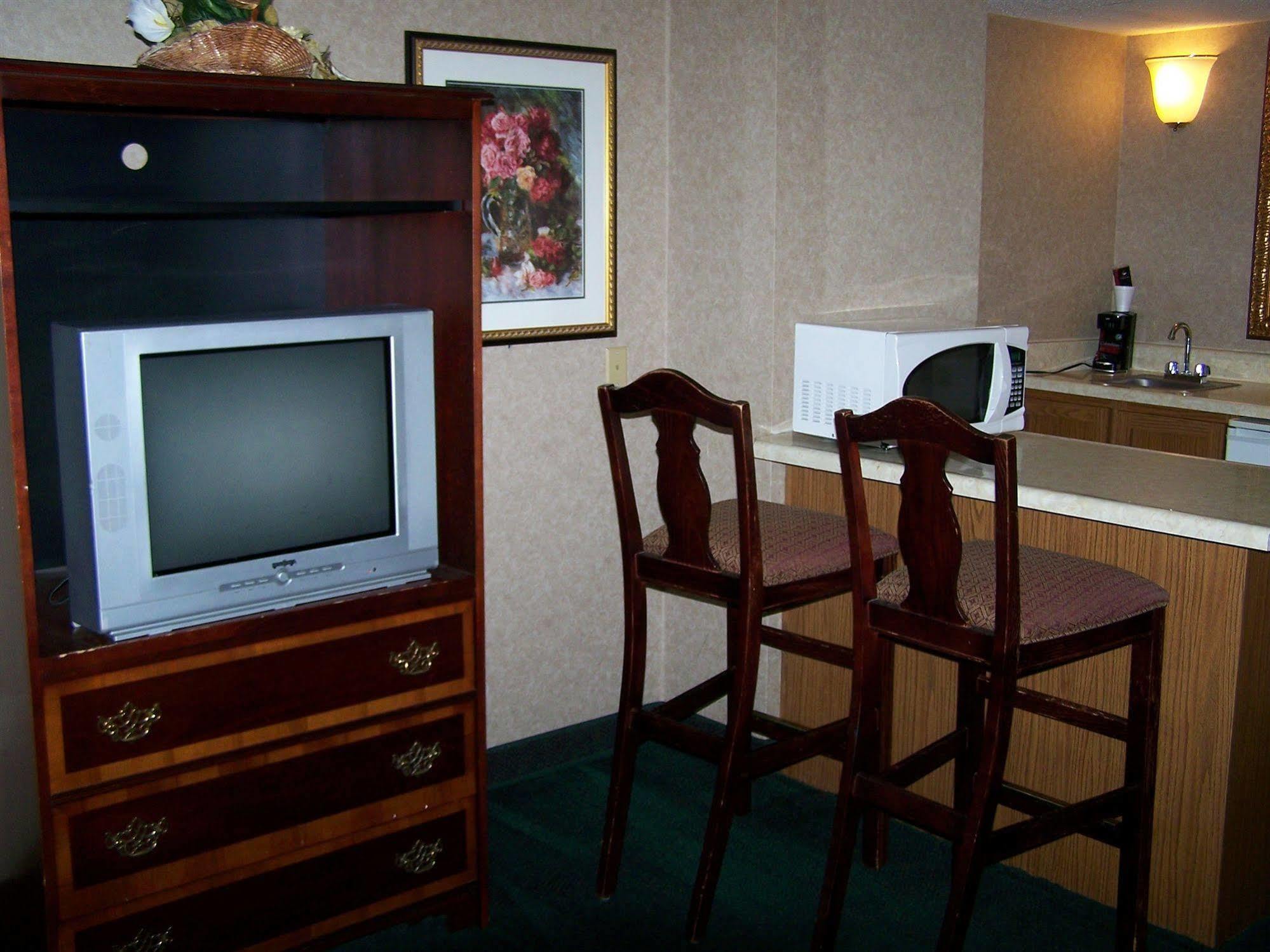 Seasons Inn And Suites Fort Smith Dış mekan fotoğraf