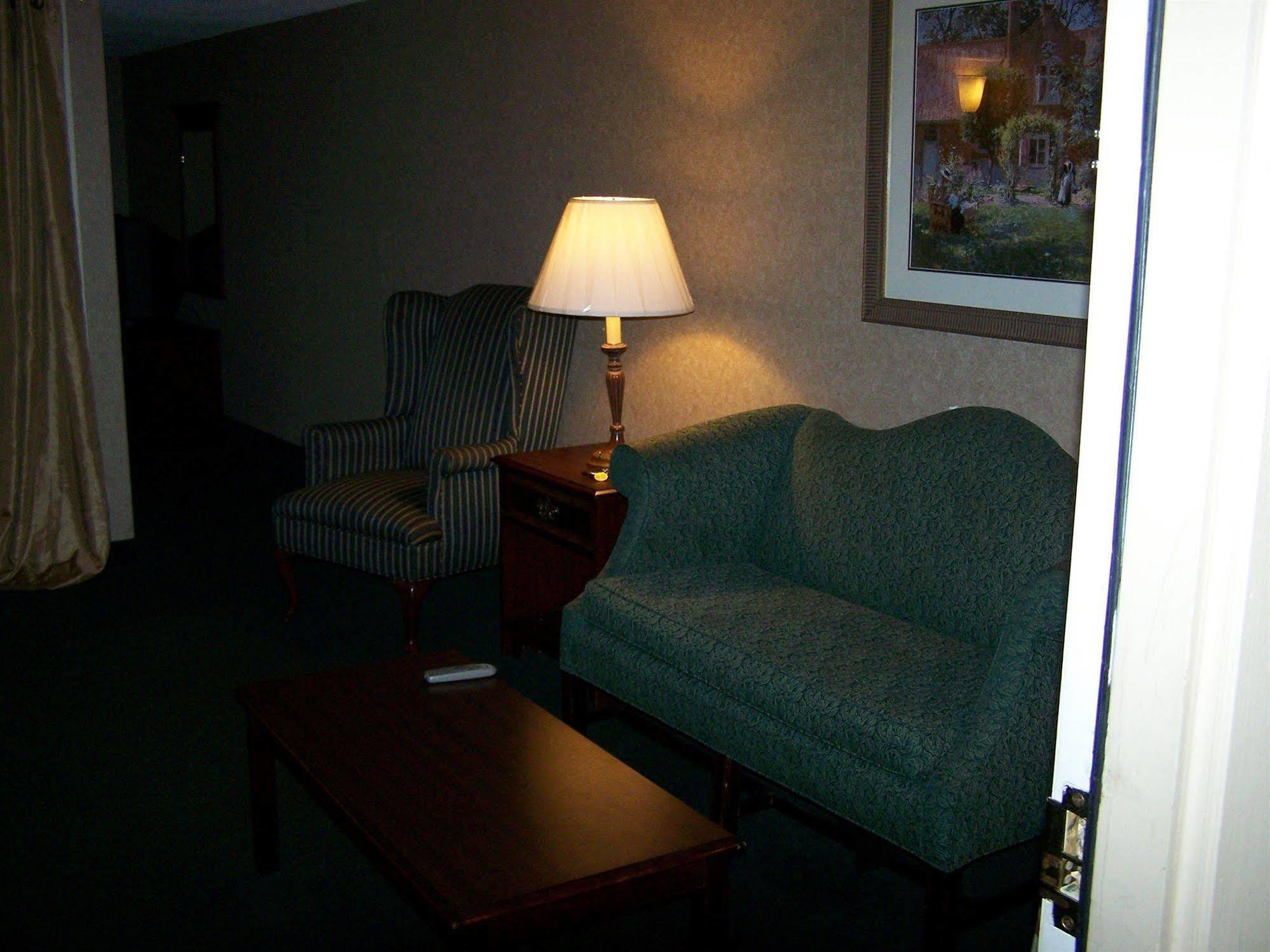 Seasons Inn And Suites Fort Smith Dış mekan fotoğraf